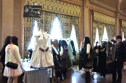 �S�V�b�N�������B�^�n�W��������}�A��|RomanticALaMode