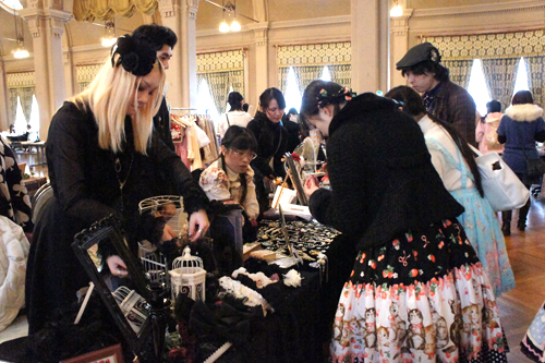 �S�V�b�N�������B�^�n�W��������}�A��|RomanticALaMode