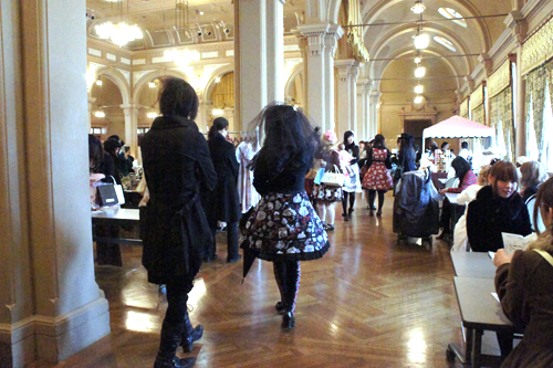 �S�V�b�N�������B�^�n�W��������}�A��|RomanticALaMode